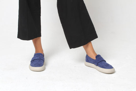 LARA BLUE SUEDE