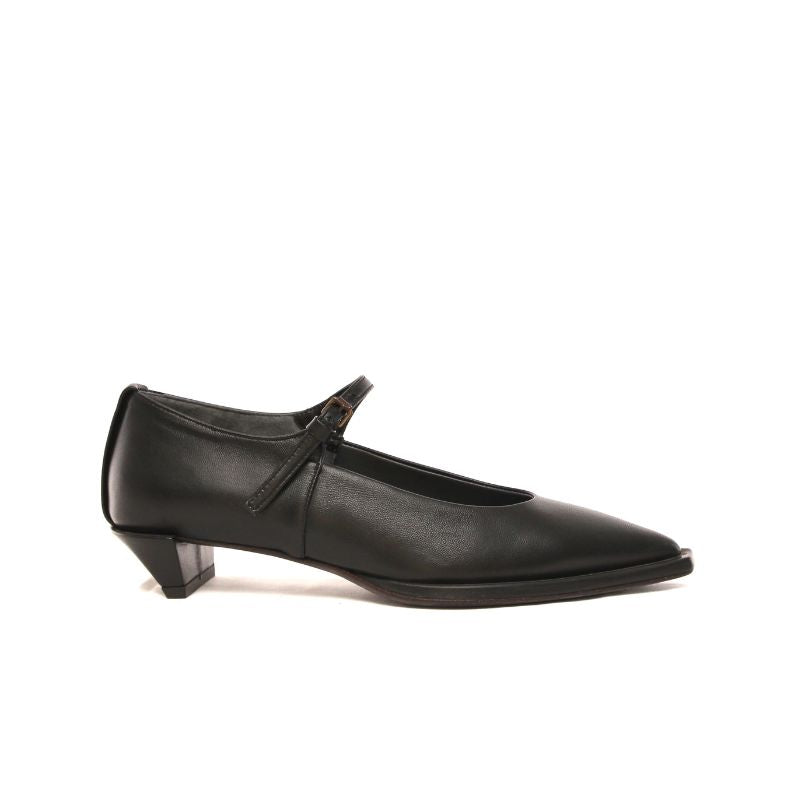 Women leather handmade shoes