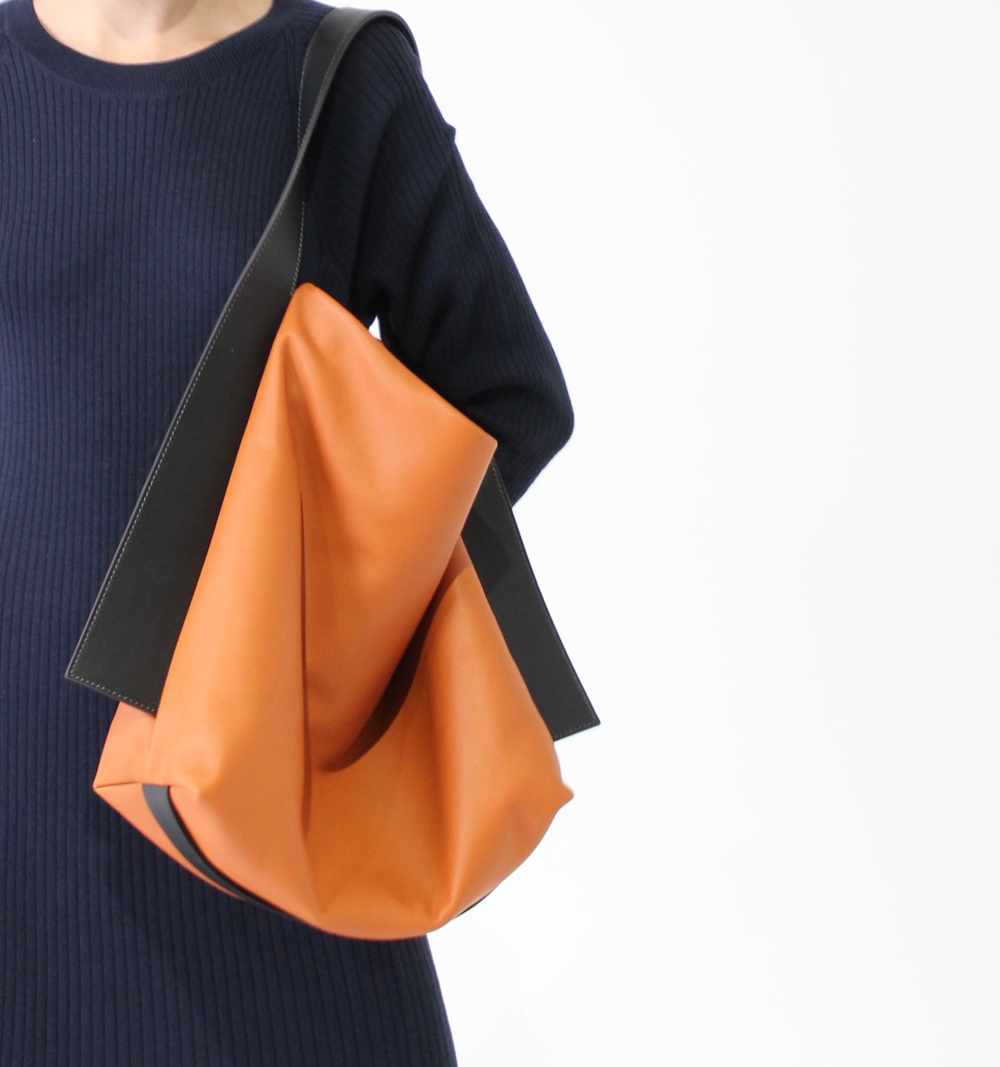 ALBA ORANGE CALFSKIN